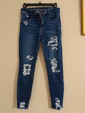 American Eagle Outfitters Women’s Distressed Dark Blue Skinny Jeans
